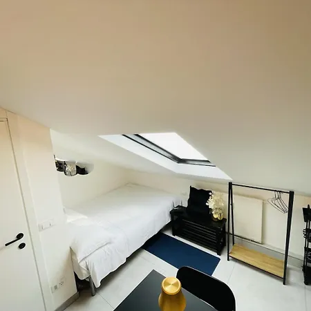 Joivy Cosy Mansard In Appartamento *