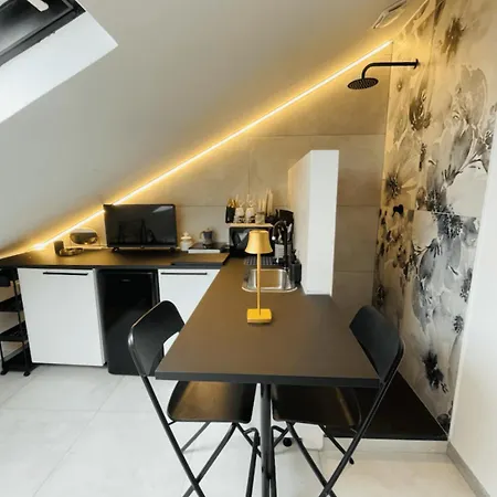 Appartamento Joivy Cosy Mansard In